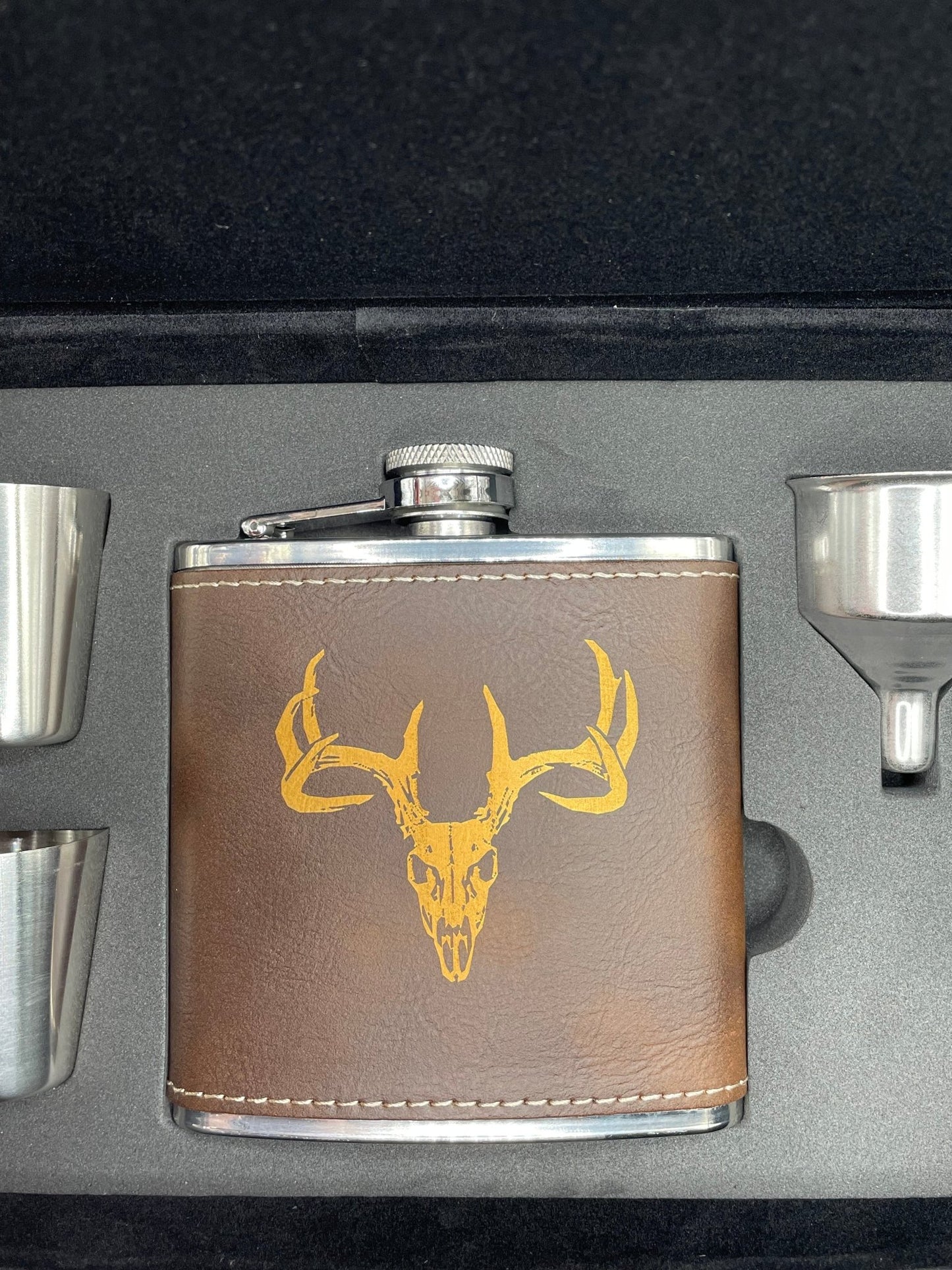 Buck Skull, Flask Box Set (customizable) - Northern Tines USA